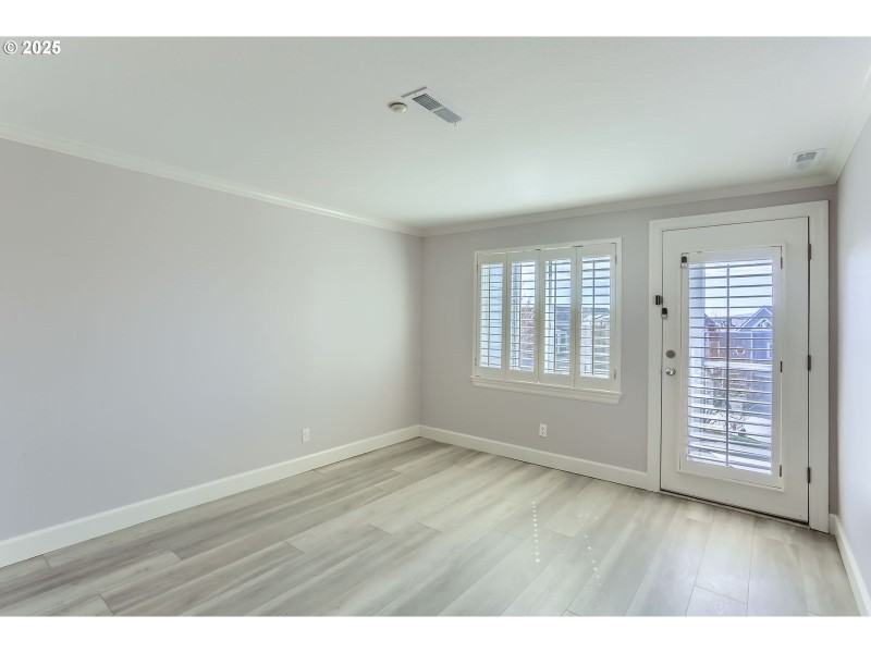 Bedroom, Primary