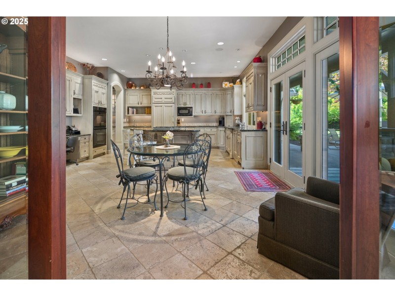 Kitchen/Nook