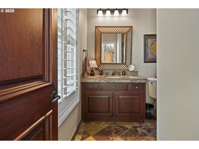 Bathroom, Attached
