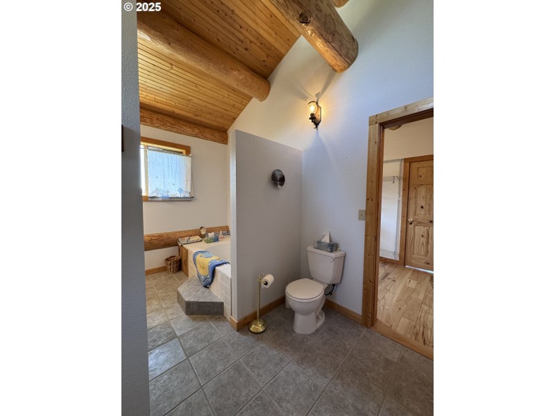Bathroom, Attached