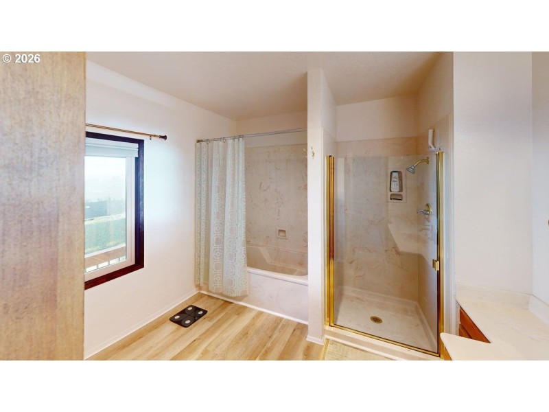Bathroom, Attached