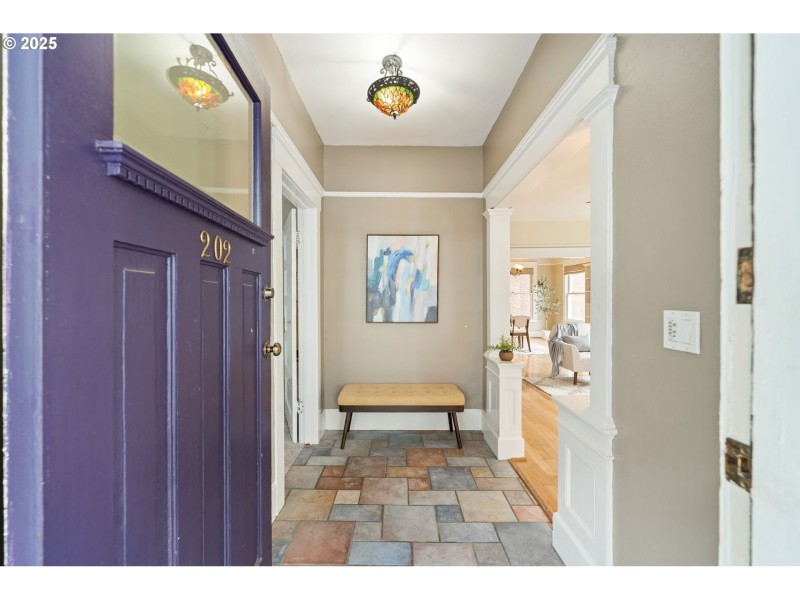 Entrance/Foyer