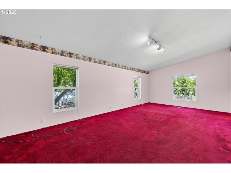 Bedroom, Primary