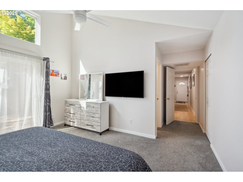Bedroom, Owner's Suite