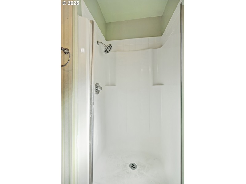 Bathroom, Attached