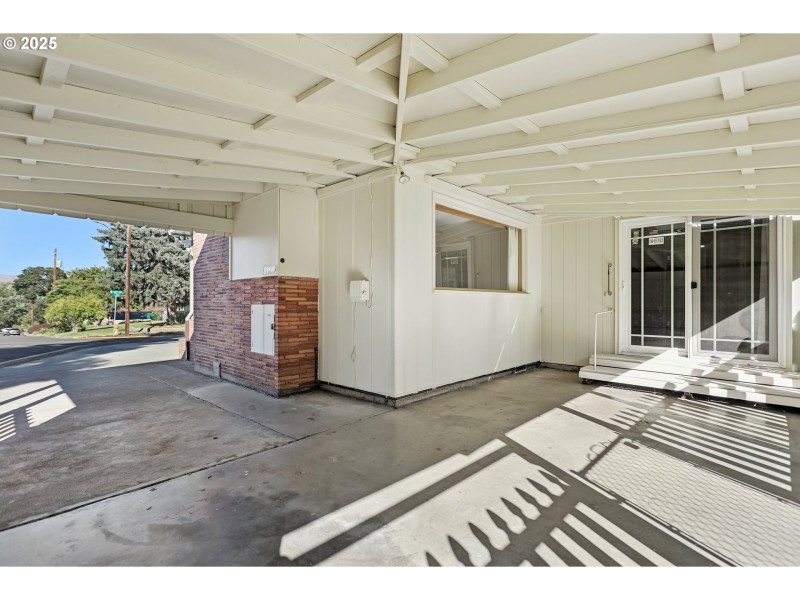 Carport