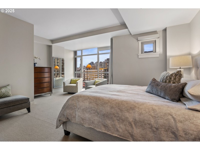 Bedroom, Primary