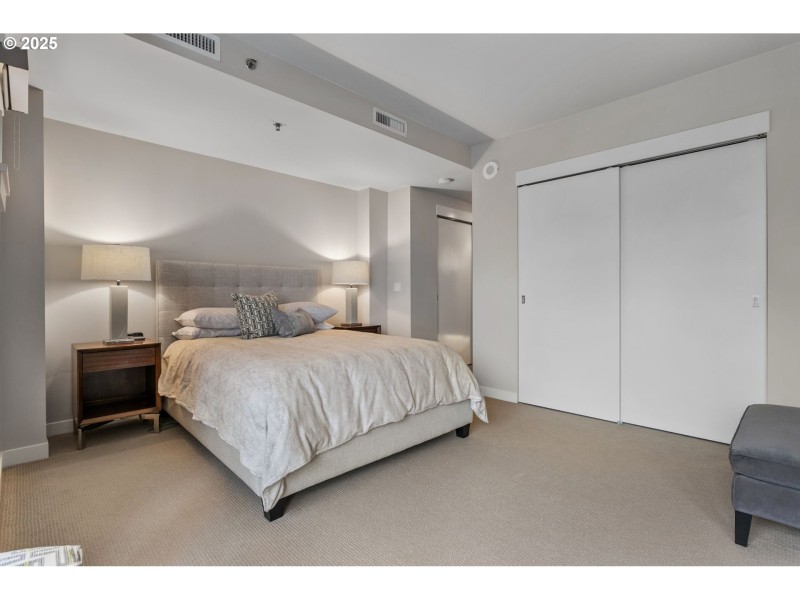Bedroom, Primary