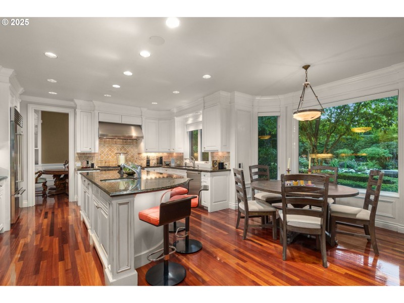 Kitchen/Nook