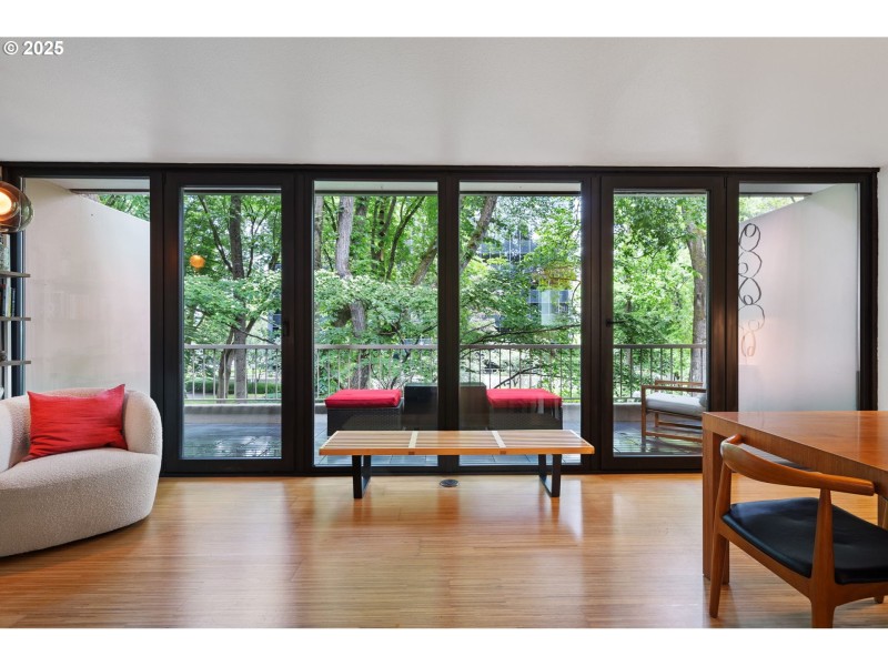 Living Room/Dining Room