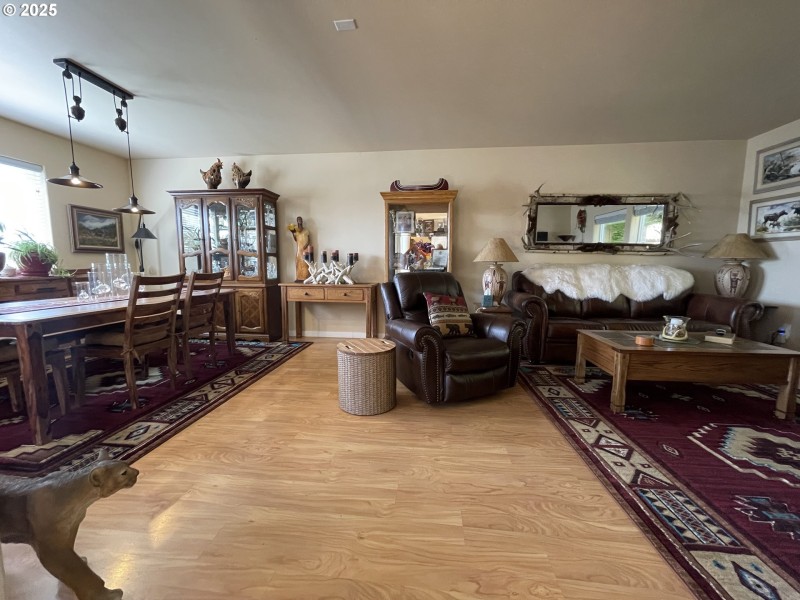 Living Room/Dining Room