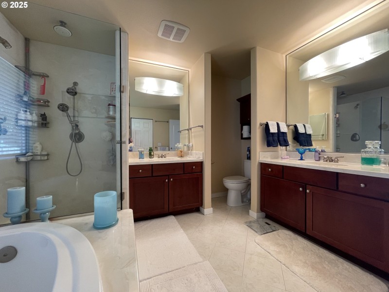 Bathroom, Attached