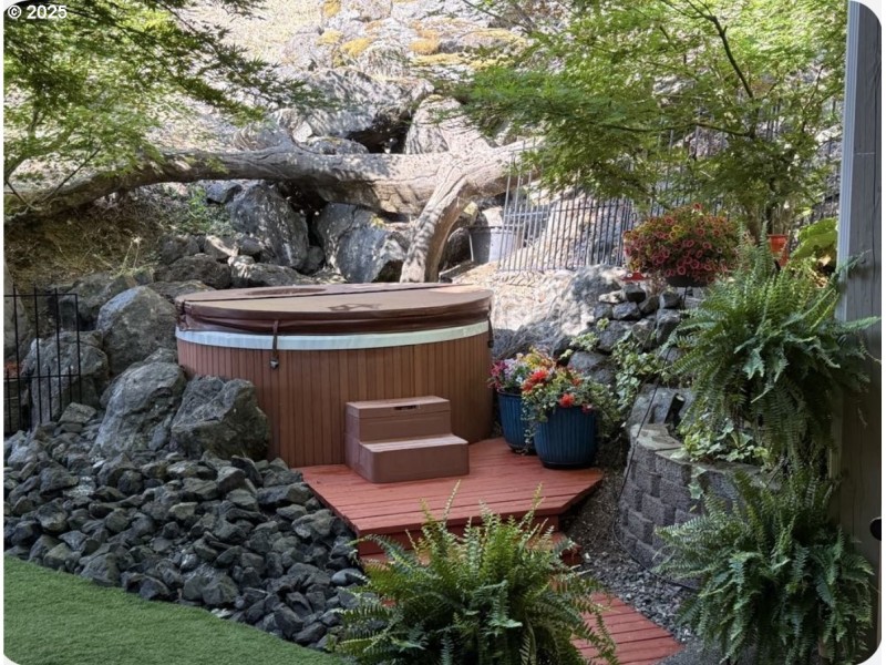 Hot Tub