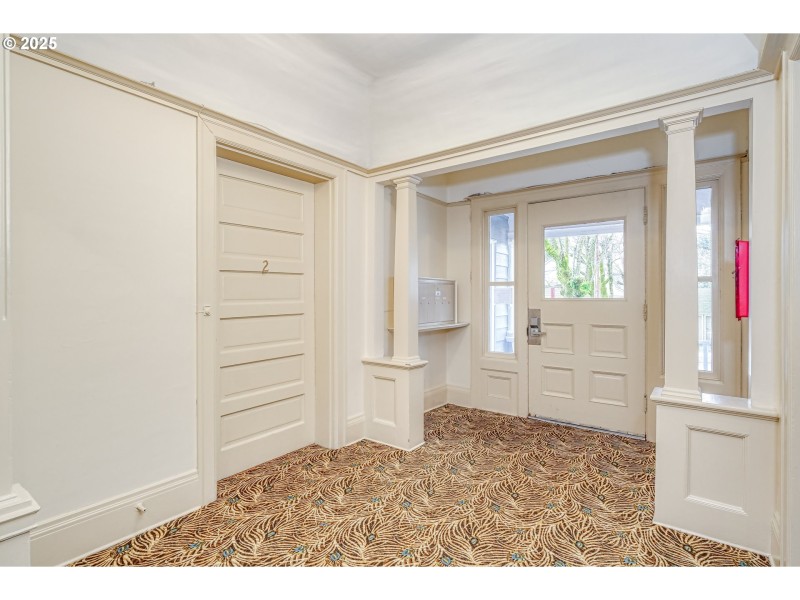 Entrance/Foyer