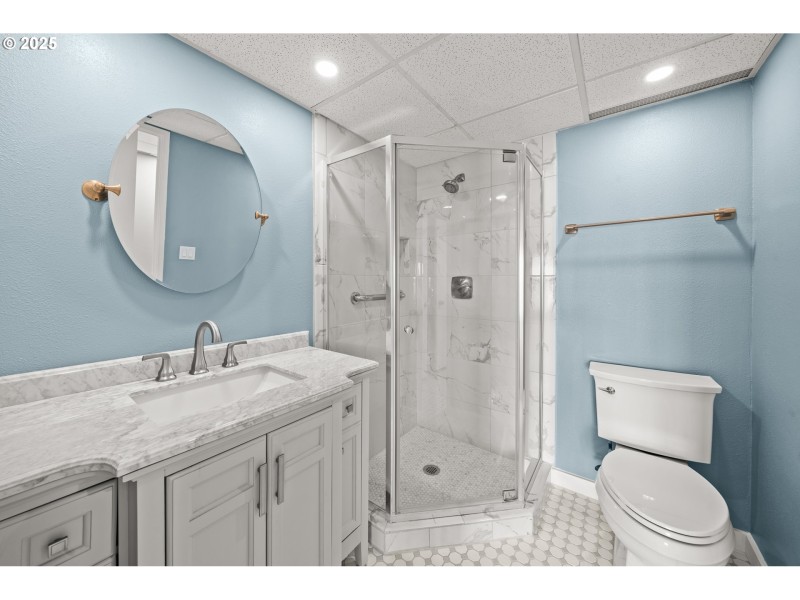 Bathroom, Attached