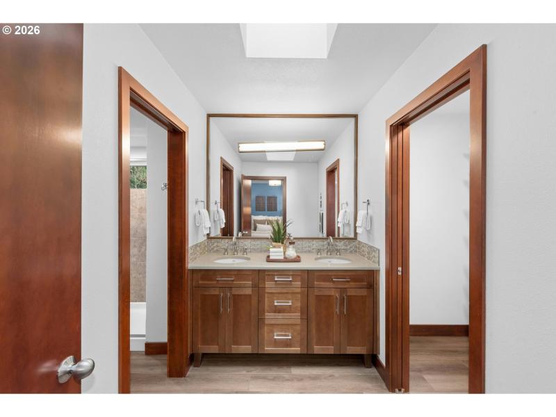 Bedroom, Owner's Suite