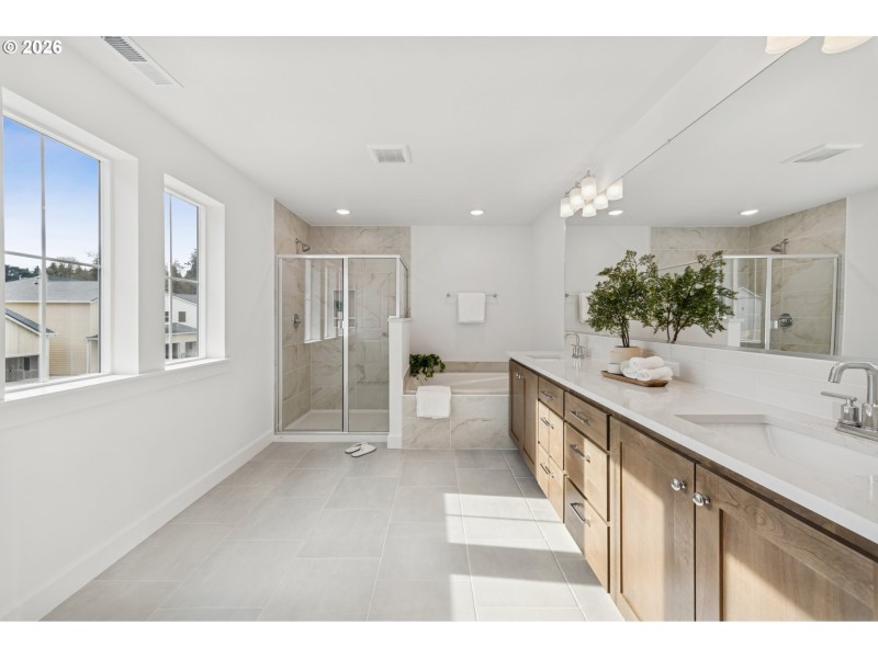 Owner's Suite Bathroom