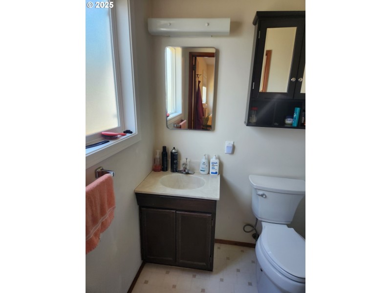Bathroom, Attached