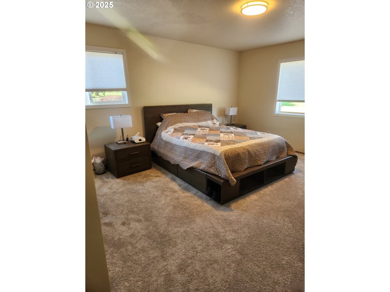 Bedroom, Primary