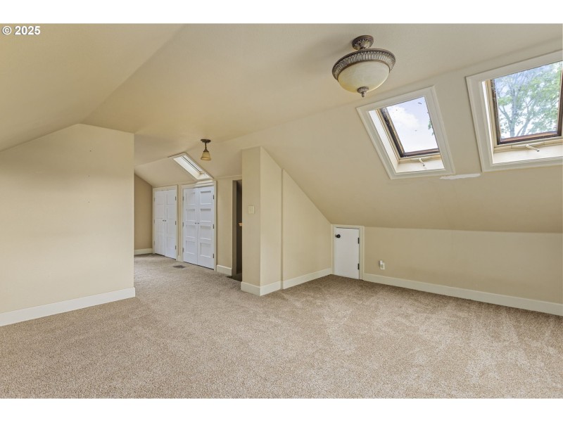 Bedroom, Owner's Suite