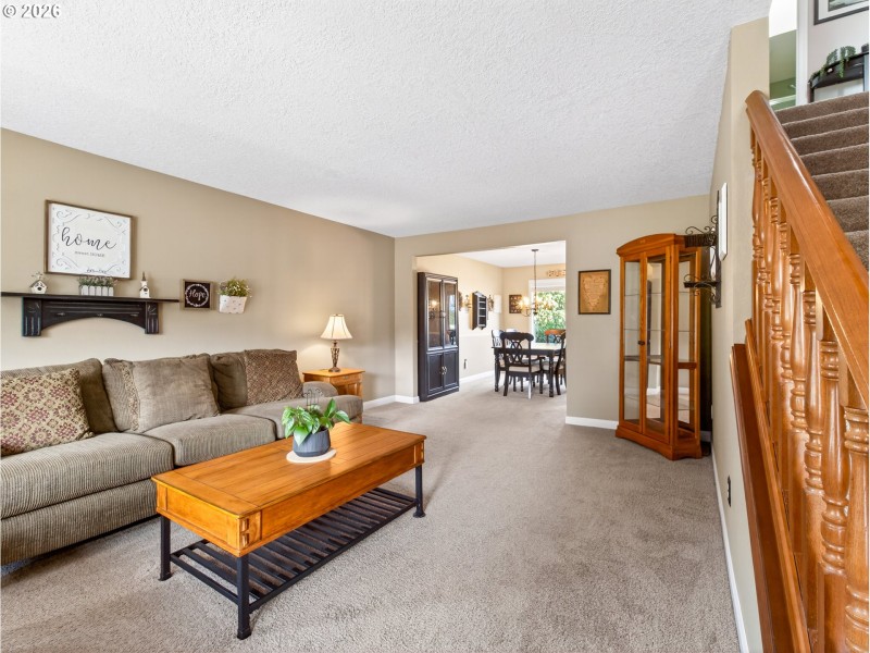 Living Room/Dining Room