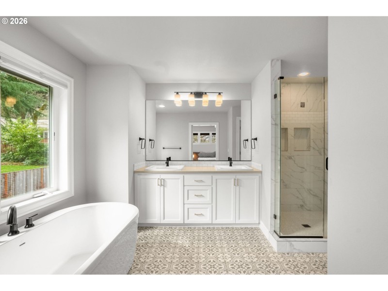 Owner's Suite Bathroom