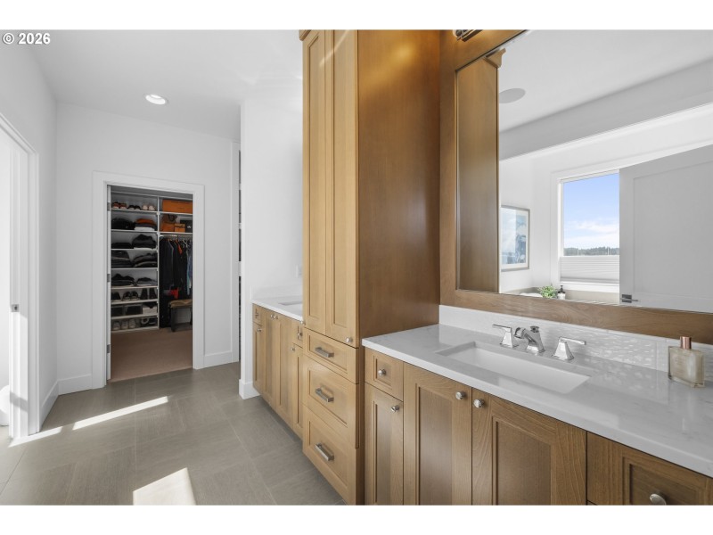 Owner's Suite Bathroom