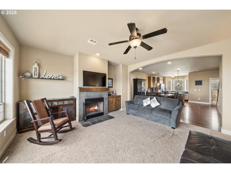 Living Room/Dining Room