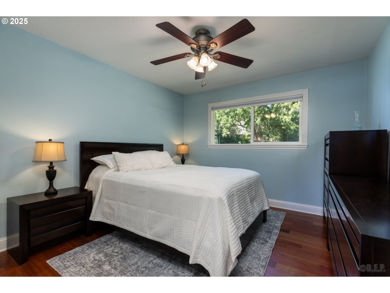 Bedroom, Primary