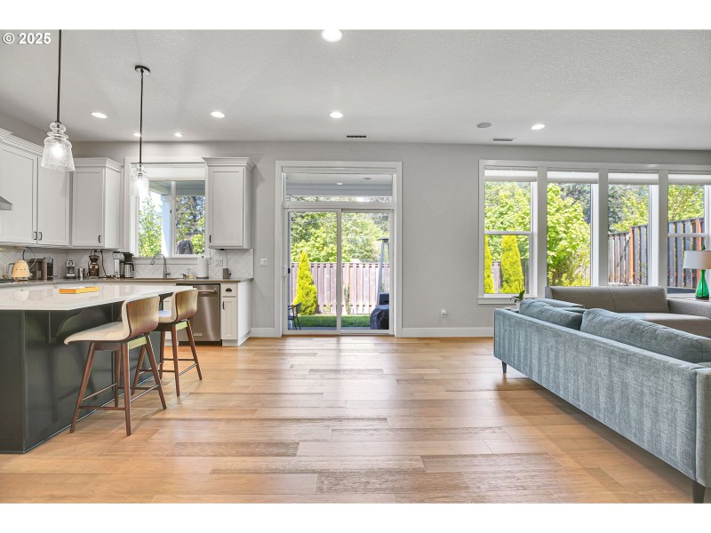 Kitchen/Living Room