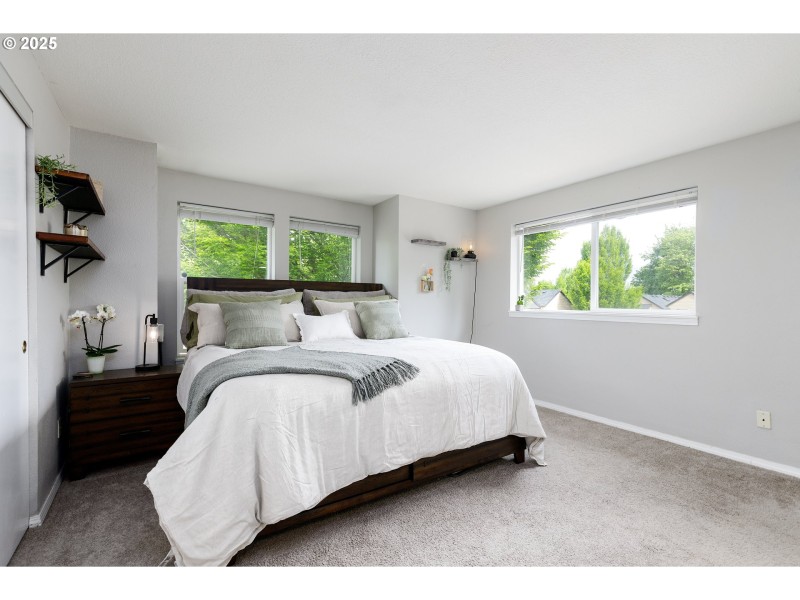 Bedroom, Primary