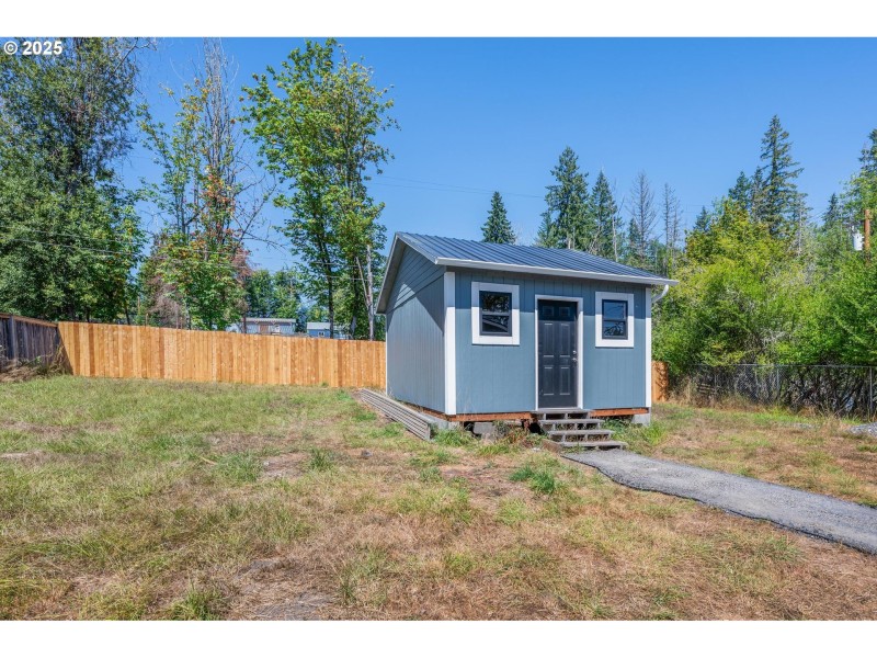 Shed
