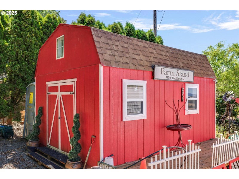 Shed