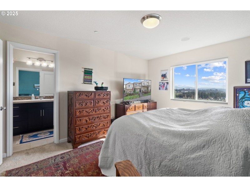 Bedroom, Primary