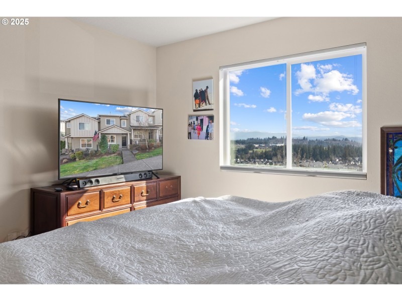 Bedroom, Primary