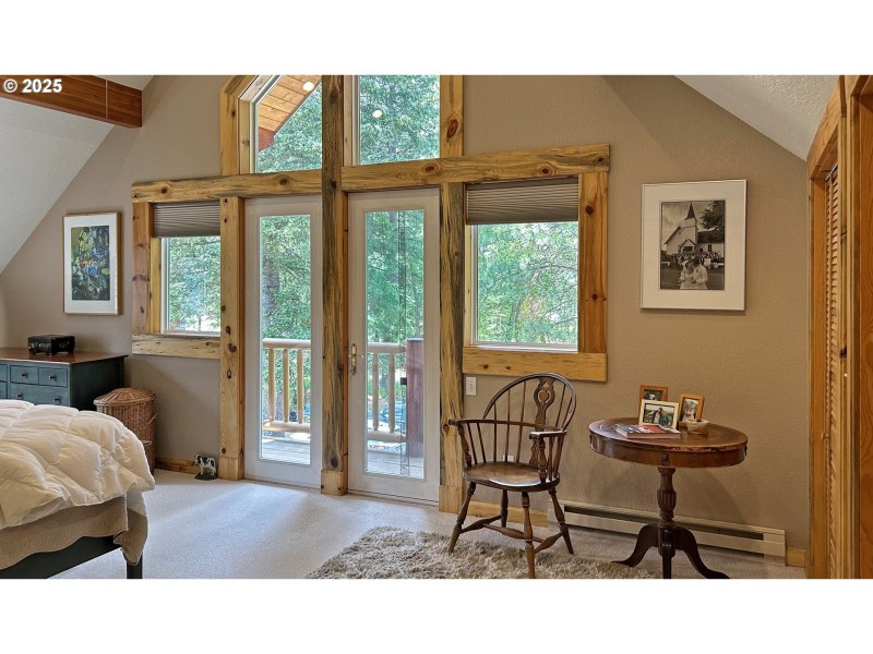 Bedroom, Primary