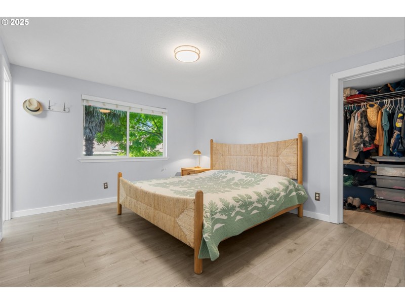 Bedroom, Primary