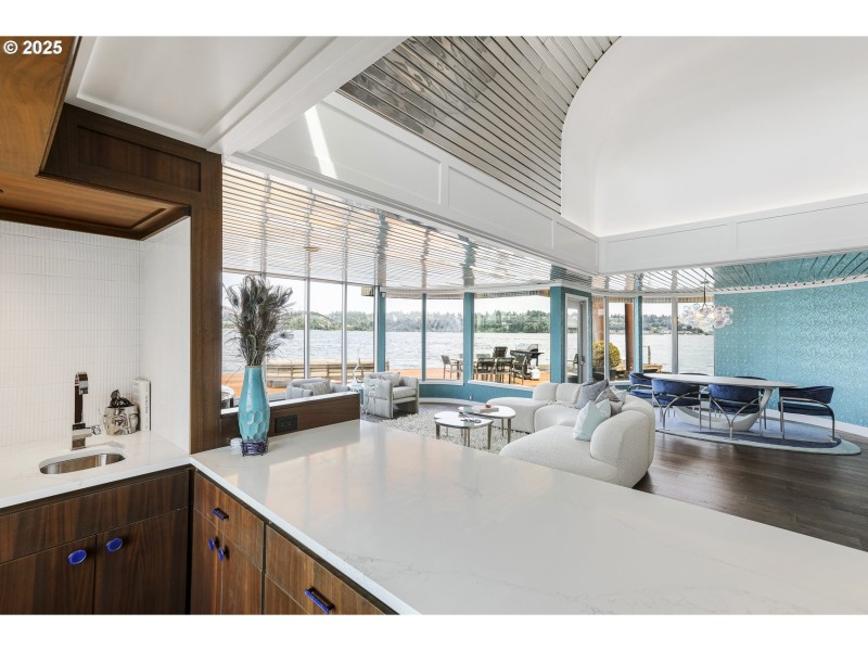 Wet Bar