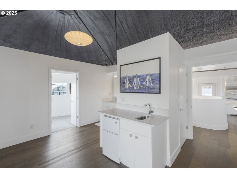 Wet Bar
