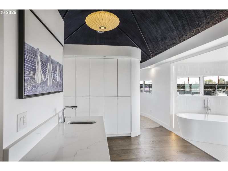 Wet Bar