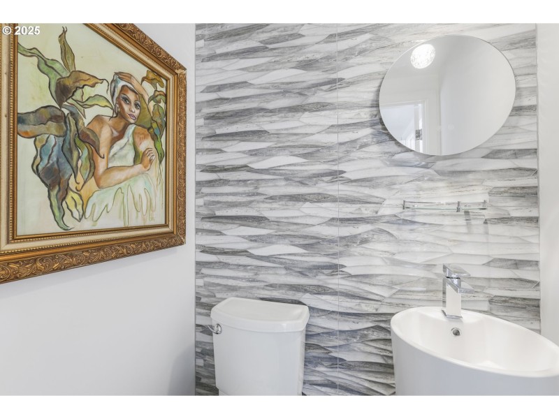 Bathroom, Attached