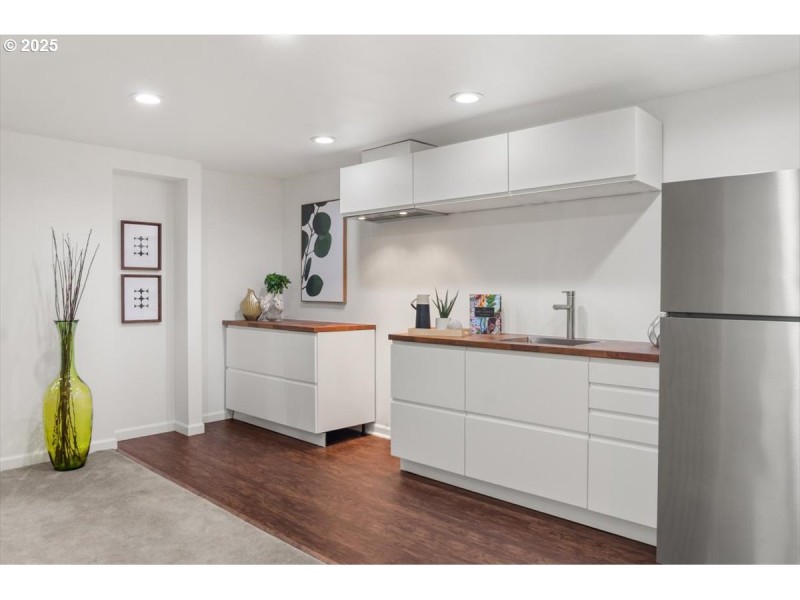 Wet Bar