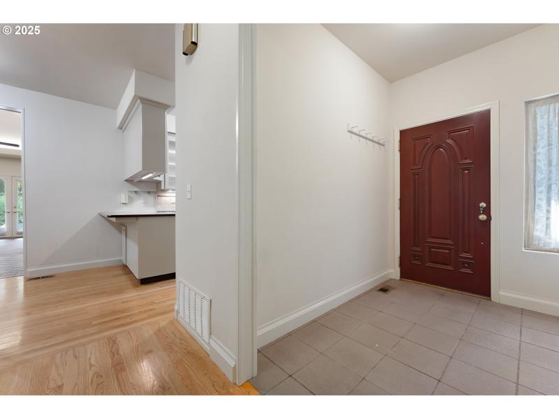 Entrance/Foyer