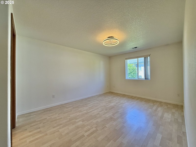 Bedroom, Primary