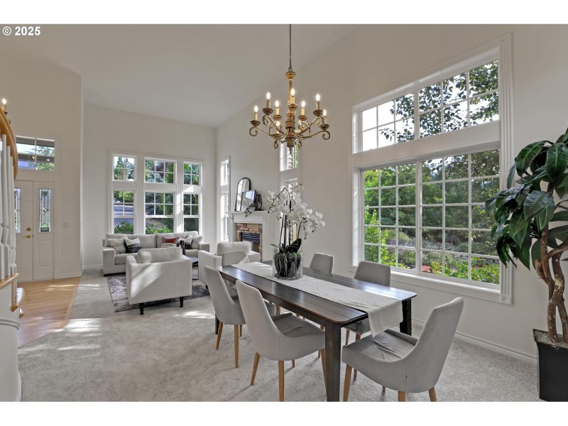 Living Room/Dining Room