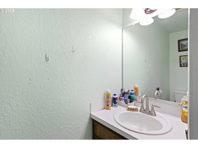 Bathroom, Attached