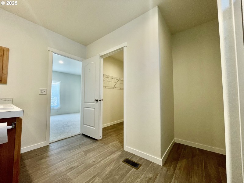 Bathroom, Attached