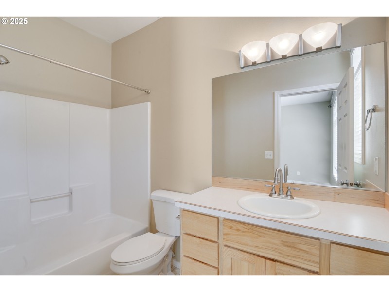 Owner's Suite Bathroom