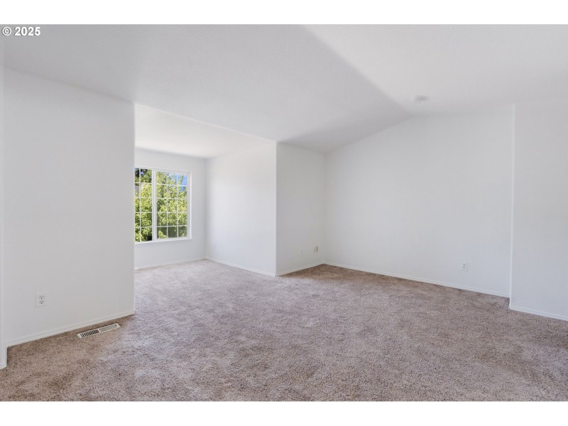 Bedroom, Primary