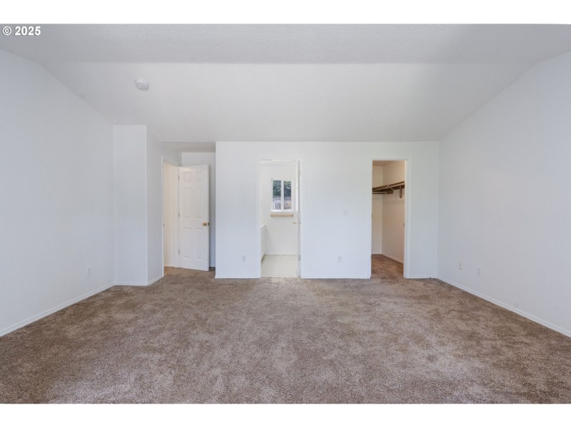 Bedroom, Primary